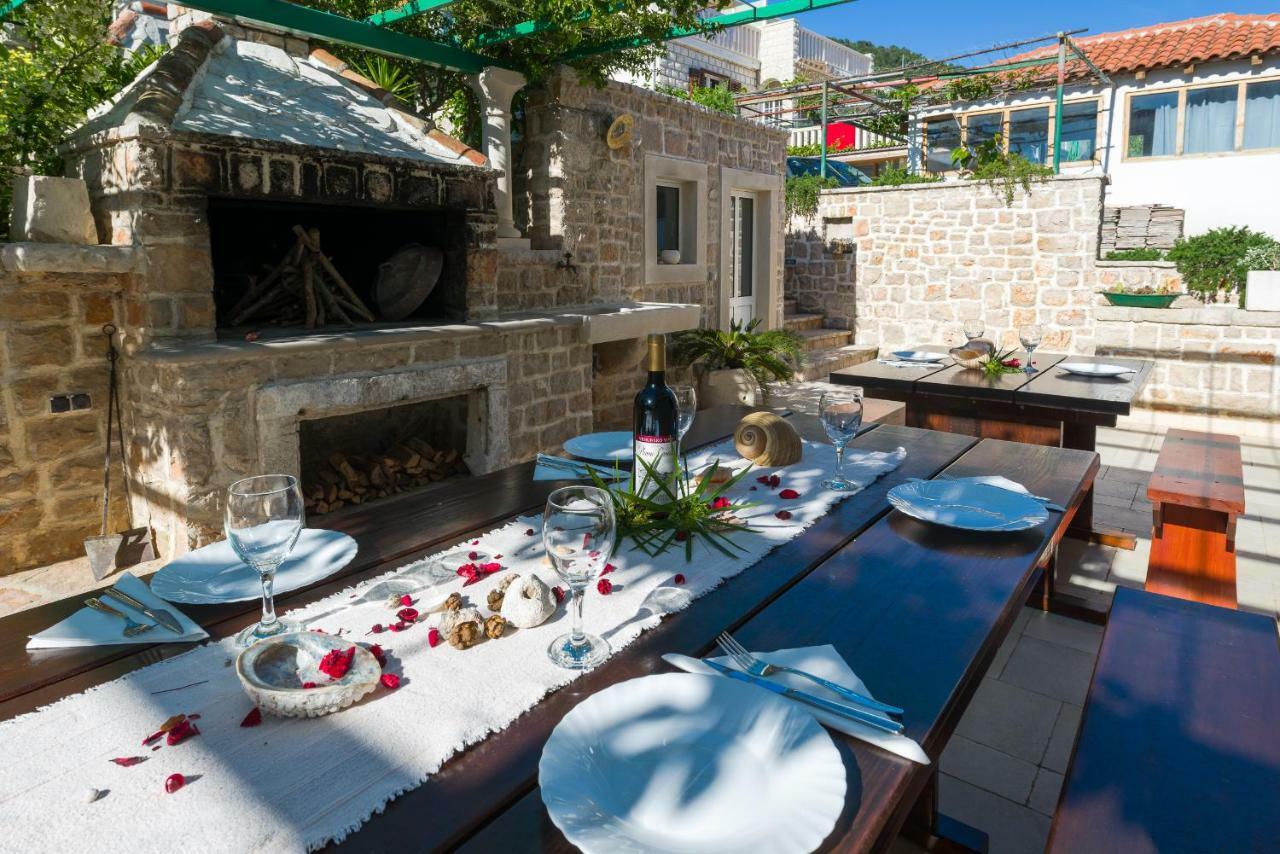 Apartments Villa Vallum Bol Exterior photo