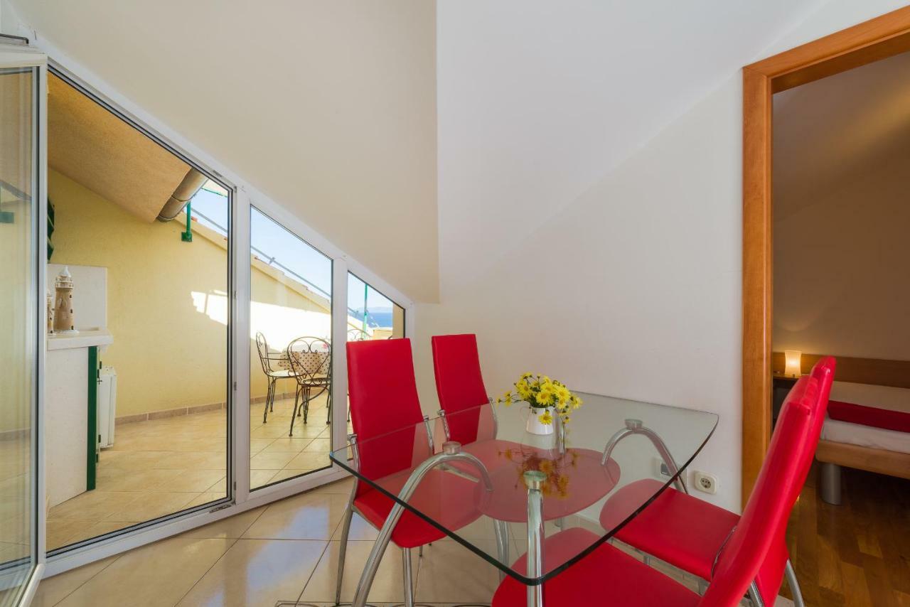 Apartments Villa Vallum Bol Exterior photo