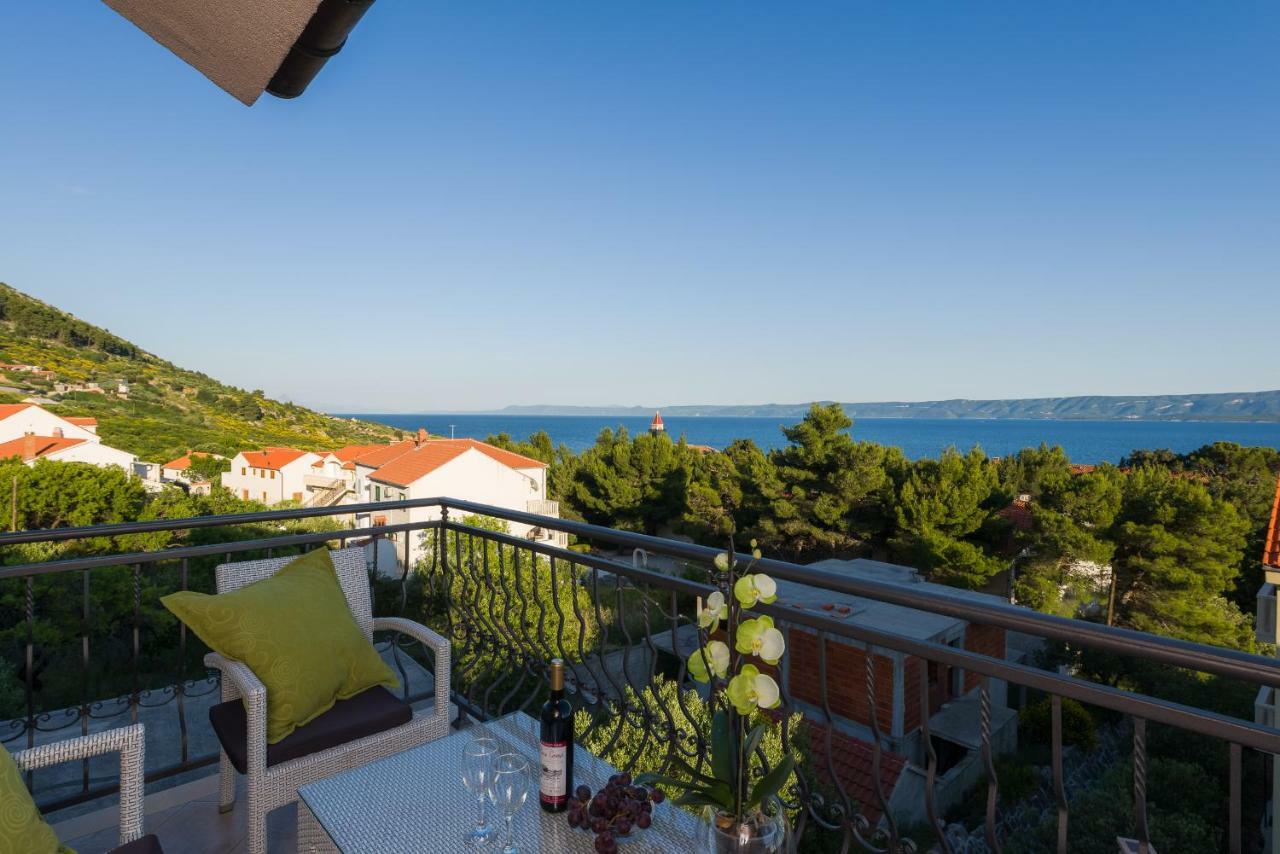Apartments Villa Vallum Bol Exterior photo