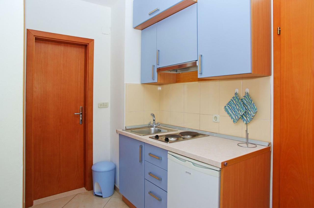 Apartments Villa Vallum Bol Exterior photo
