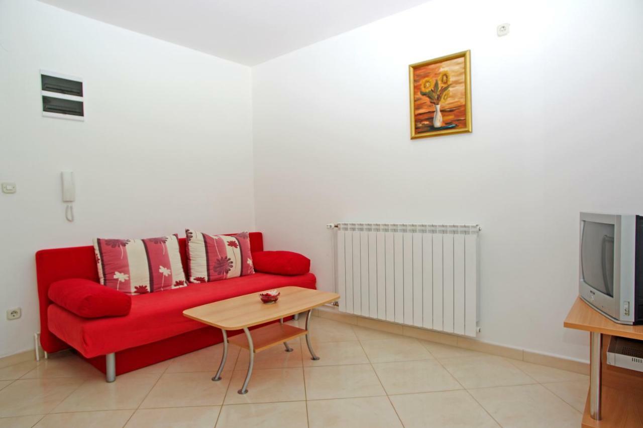 Apartments Villa Vallum Bol Exterior photo