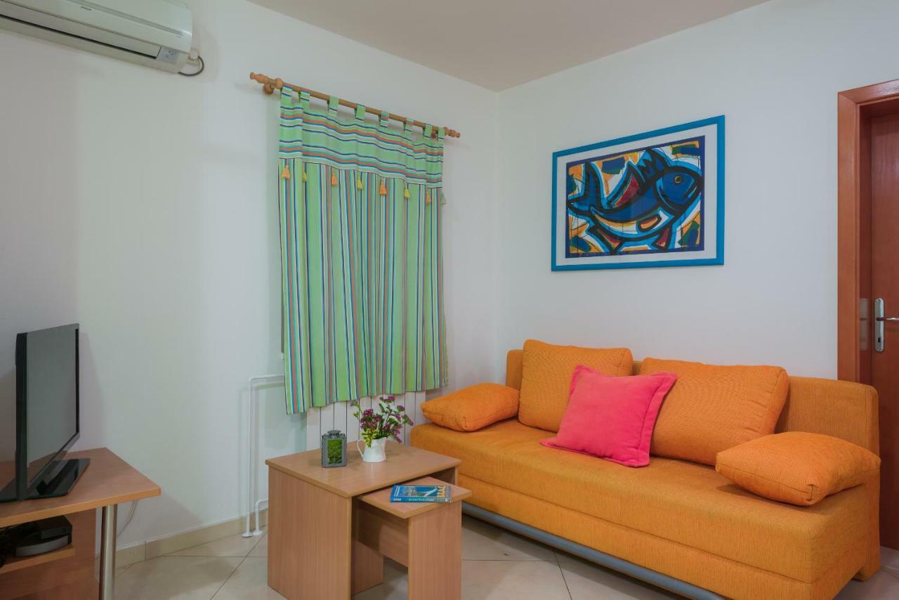 Apartments Villa Vallum Bol Exterior photo